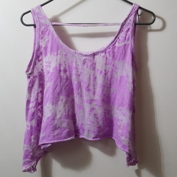 Asymmetrical Cropped top - Picture 2 of 4